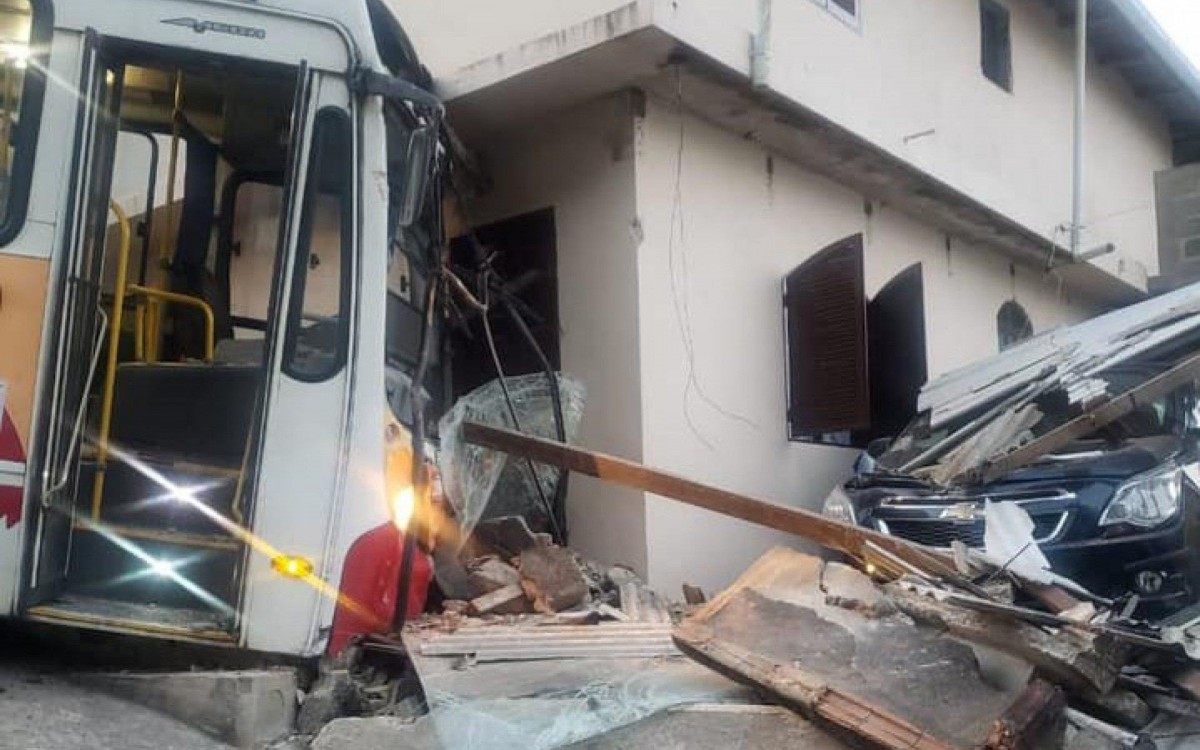 Apesar do susto, ningu&eacute;m ficou ferido com gravidade no acidente