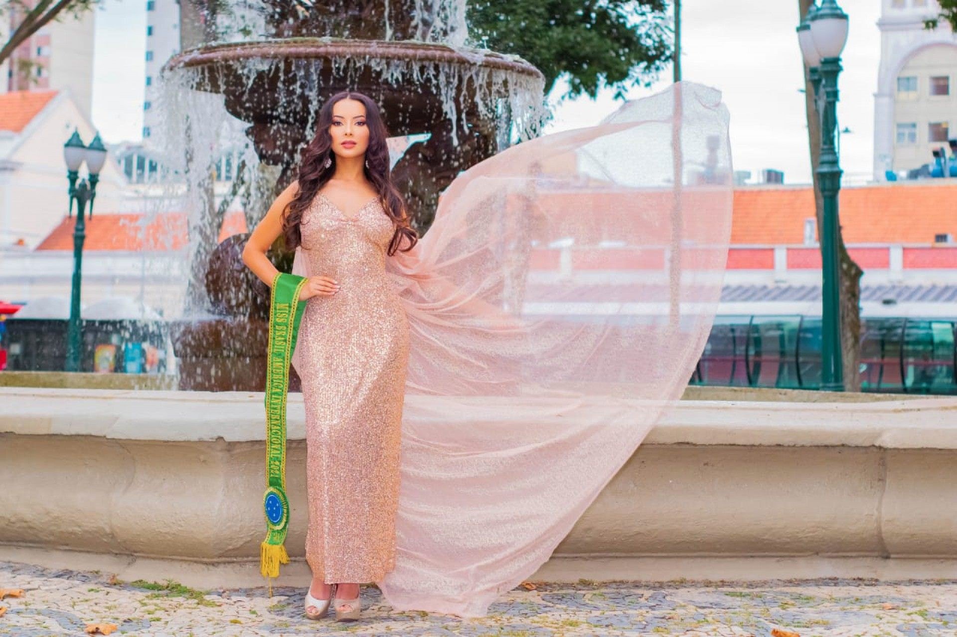 Meritiense &eacute; eleita Miss Brasil Am&eacute;rica Internacional 2021: "Uma honra para mim"