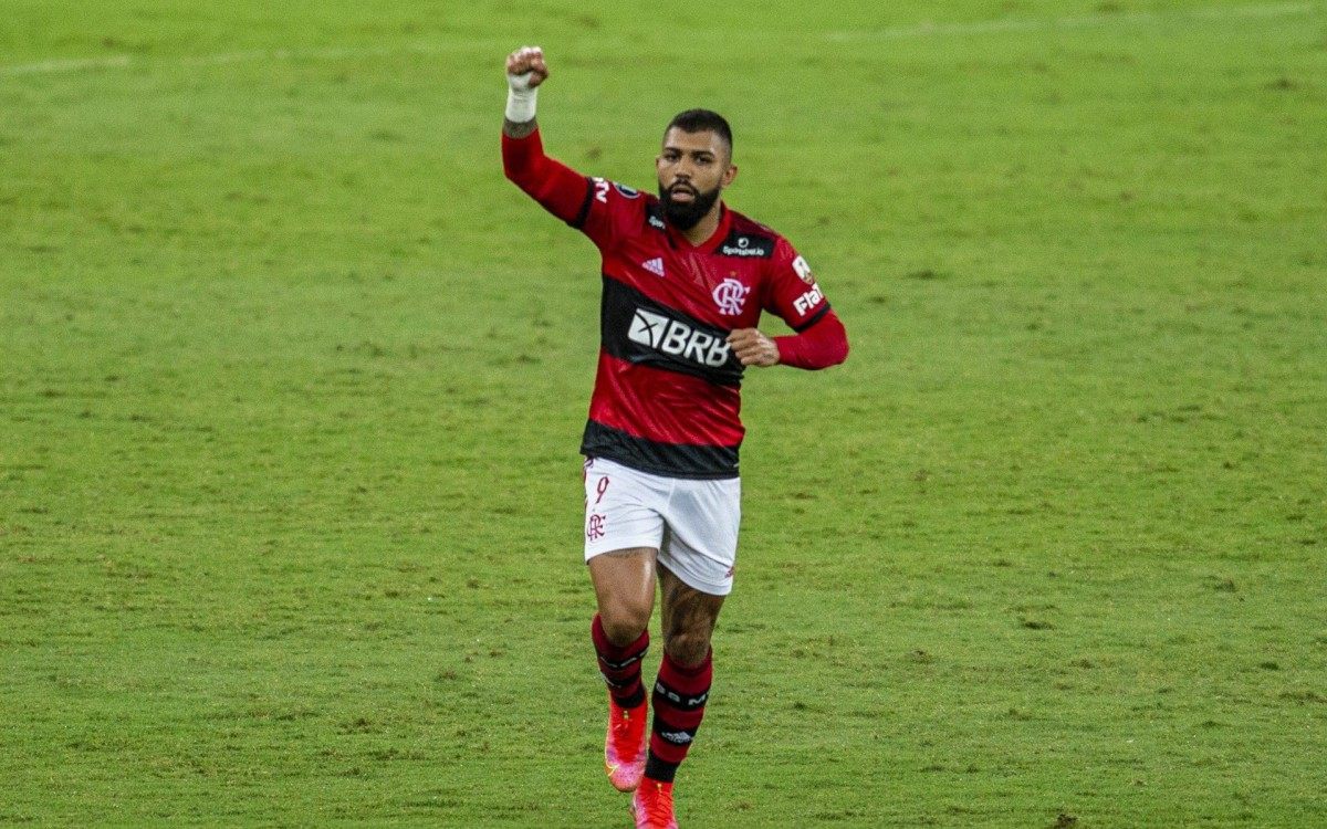 7&ordm; - Flamengo: 9 vit&oacute;rias, 3 empates e 2 derrotas em 14 jogos / 71,4% de aproveitamento
