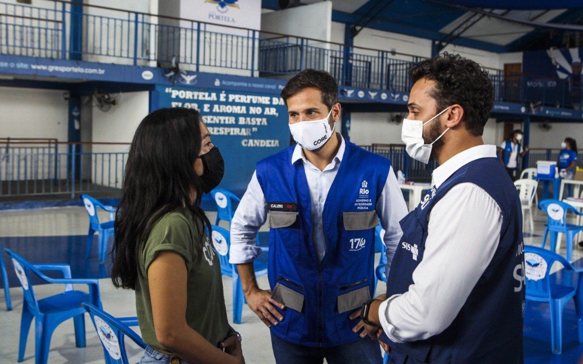 Rio de Janeiro, 27/04/2021, Prefeitura do Rio na presenca do secretario Marcelo Calero, e ONG CORE, visitam a quadra da escola de samba PORTELA, Madureira zona norte do Rio