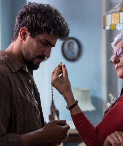 Renato G&oacute;es e Cassia Kis em cena de 'O Auto da Boa Mentira' - Divulga&ccedil;&atilde;o