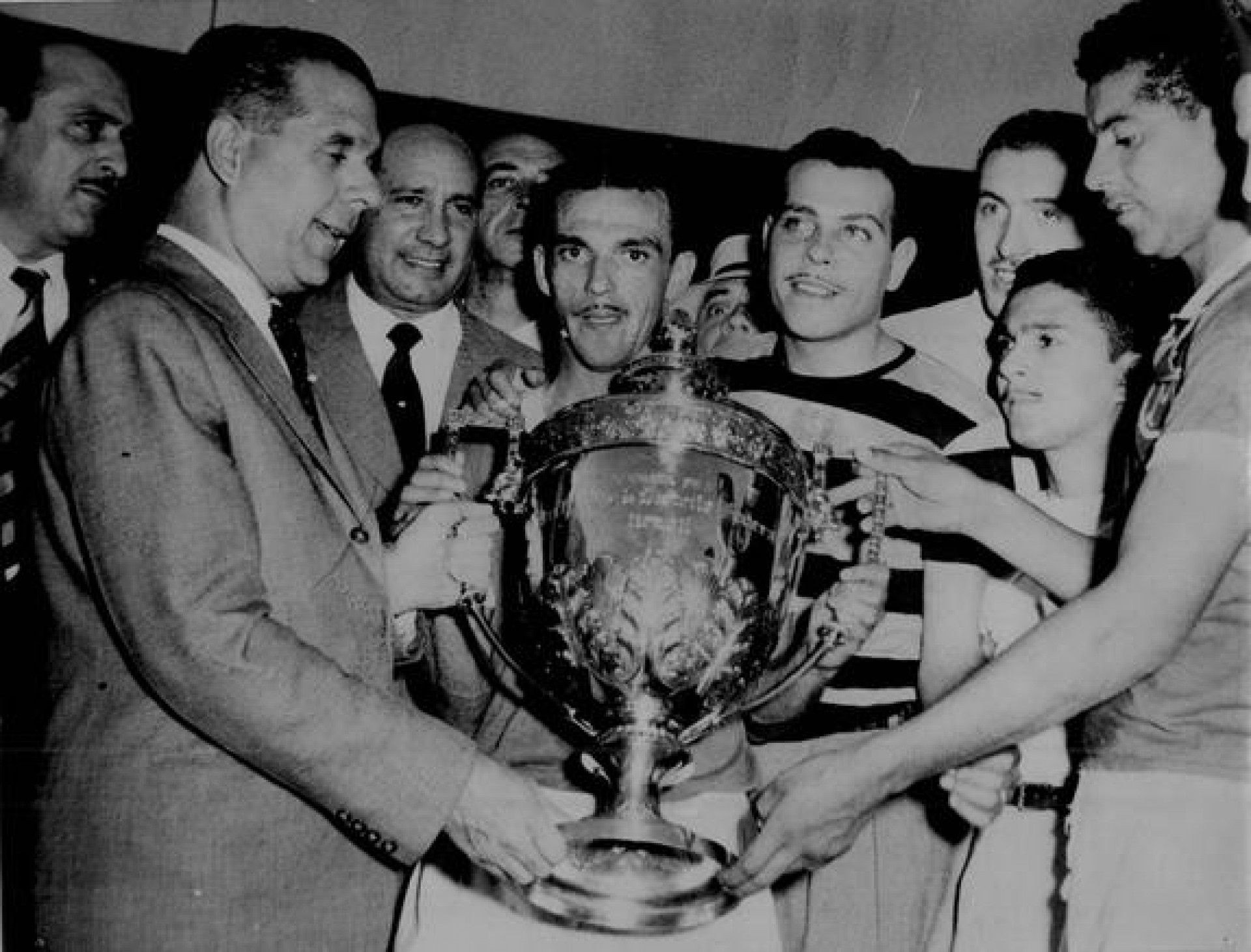 VASCO QUER SER RECONHECIDO PELA FIFA COMO CAMPEÃO MUNDIAL DE 1953