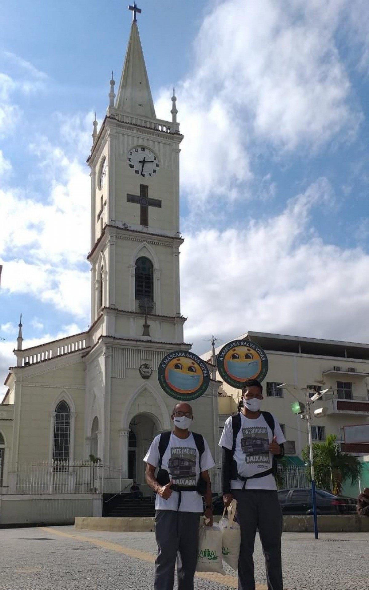 O material da campanha foi confeccionado por 14 artes&atilde;s da Baixada Fluminense