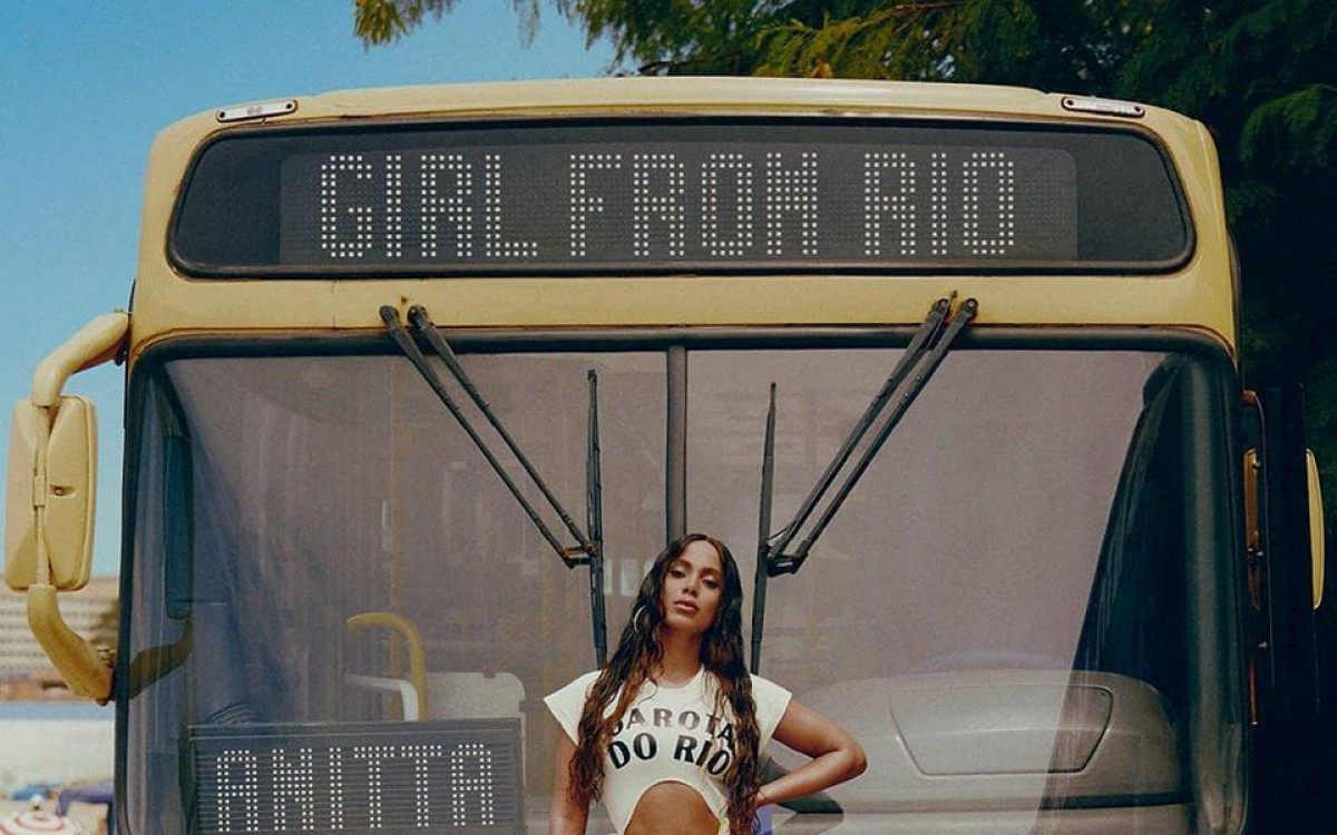 Anitta na capa de 'Girl From Rio'
