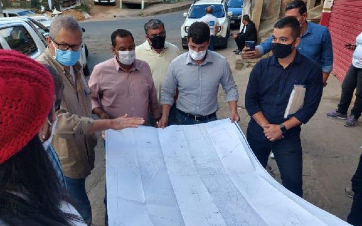 Subsecret&aacute;rio de Cidades do Estado, Bernardo Rossi, e equipes das diretorias do ITERJ estiveram em Petr&oacute;polis