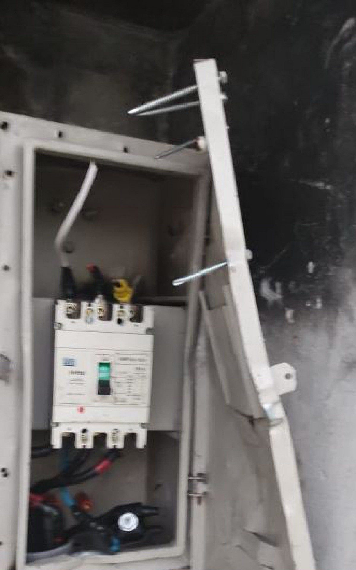 Esta&ccedil;&atilde;o Riocentro do BRT &eacute; fechada para manuten&ccedil;&atilde;o ap&oacute;s ato de vandalismo 