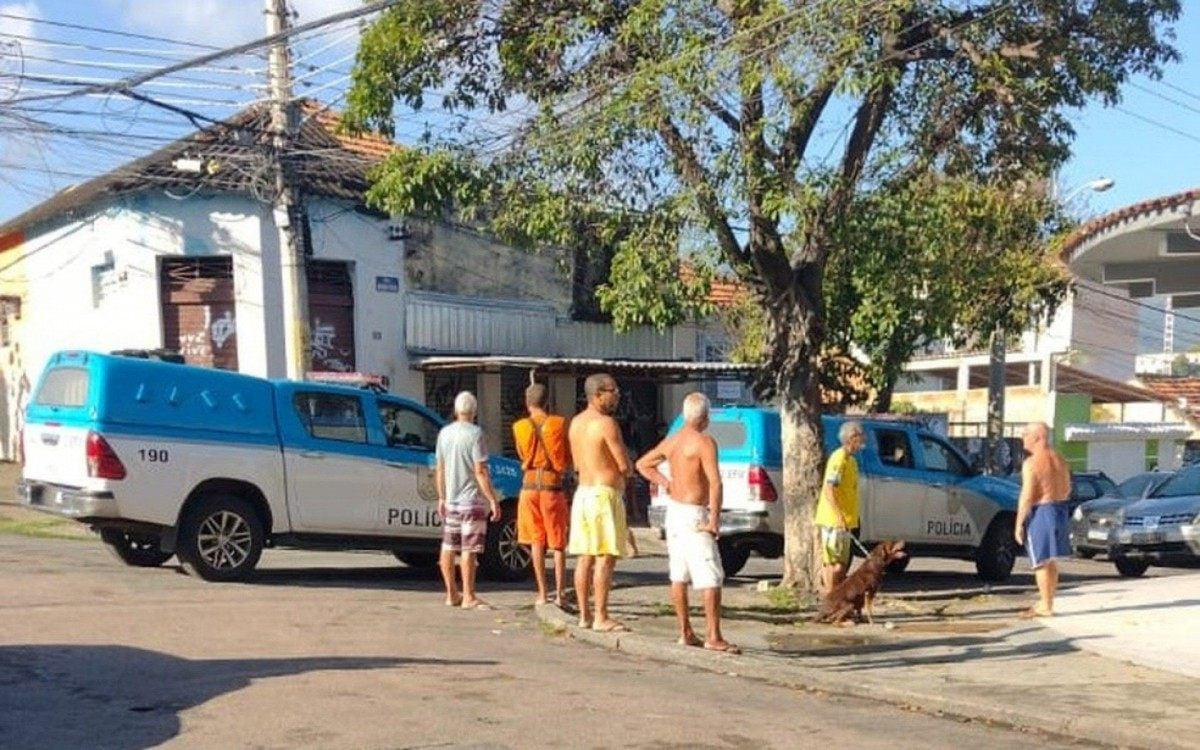 Garis da Comlurb são baleados durante tiroteio em Piedade, na Zona Norte do Rio - Fotos de divulgação