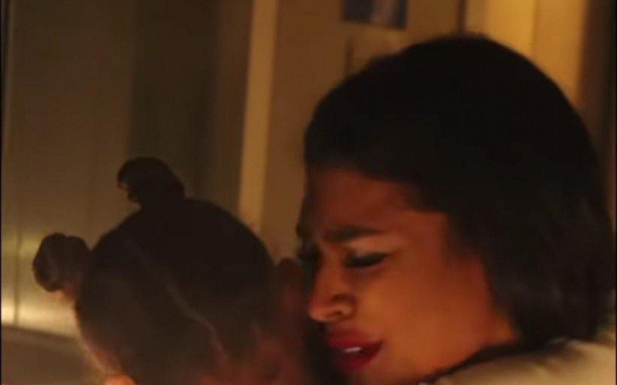 Pocah reencontra a filha ap&oacute;s deixar o 'BBB 21'