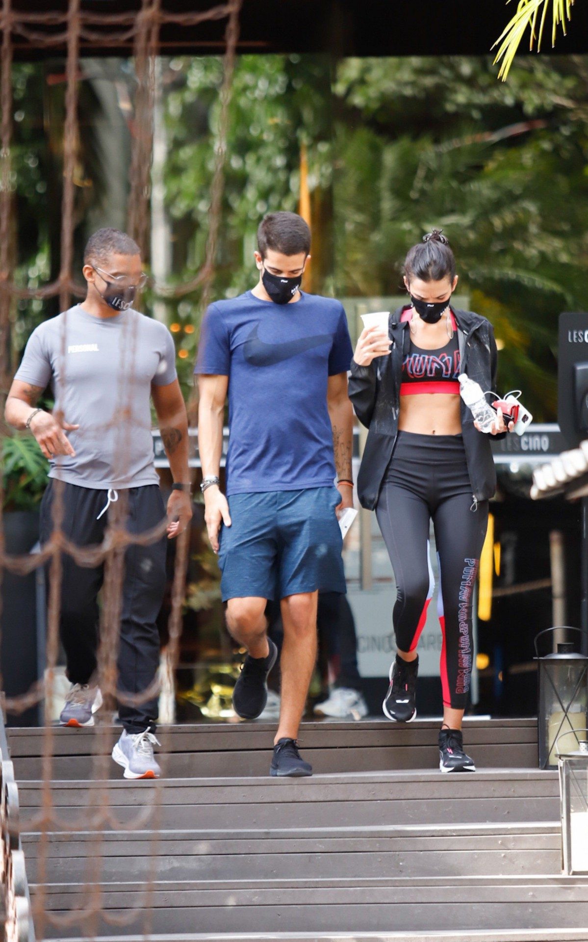 Bruna Marquezine e Enzo Celulari v&atilde;o &agrave; academia de luxo em S&atilde;o Paulo