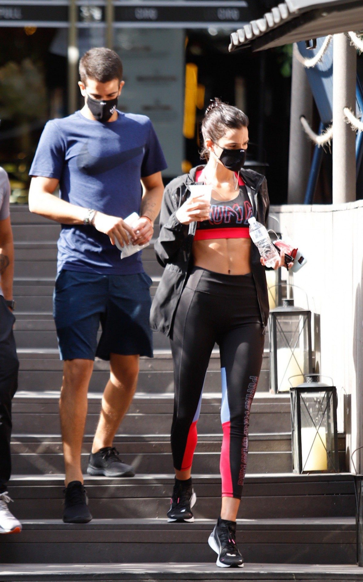 Bruna Marquezine e Enzo Celulari v&atilde;o &agrave; academia de luxo em S&atilde;o Paulo