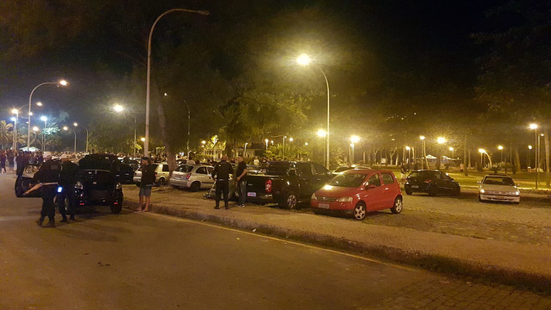 Prefeitura do Rio interrompe tr&ecirc;s eventos clandestinos e estabelecimentos s&atilde;o multados