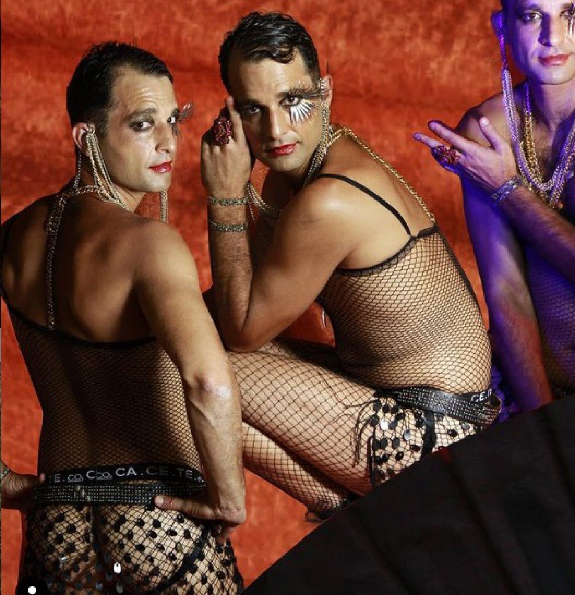 Daniel Ávila posta fotos ousadas nas redes sociais - Reprodução Internet