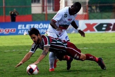 Hudson é operado e pode não jogar mais pelo Fluminense