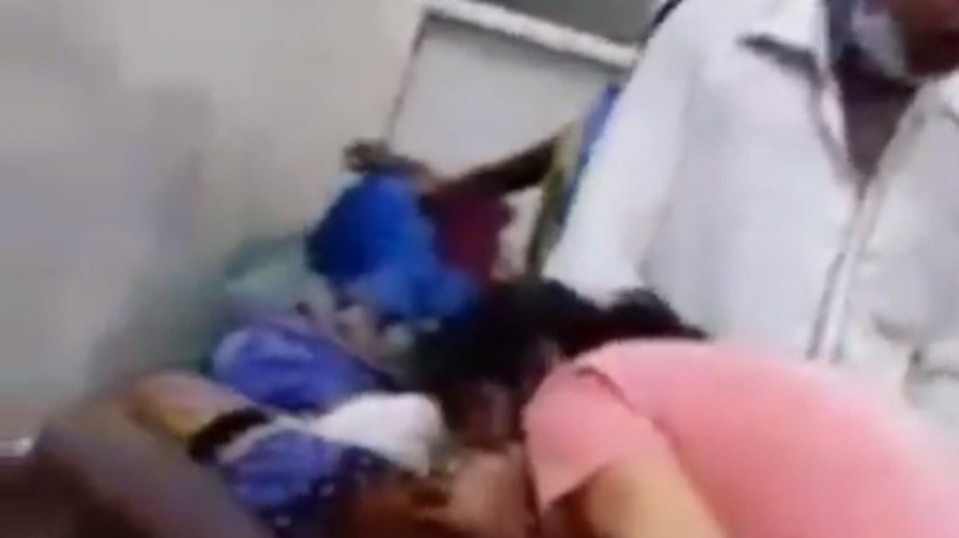 Filha fez respiração boca a boca para tentar salvar mãe com covid-19, mas não conseguiu
