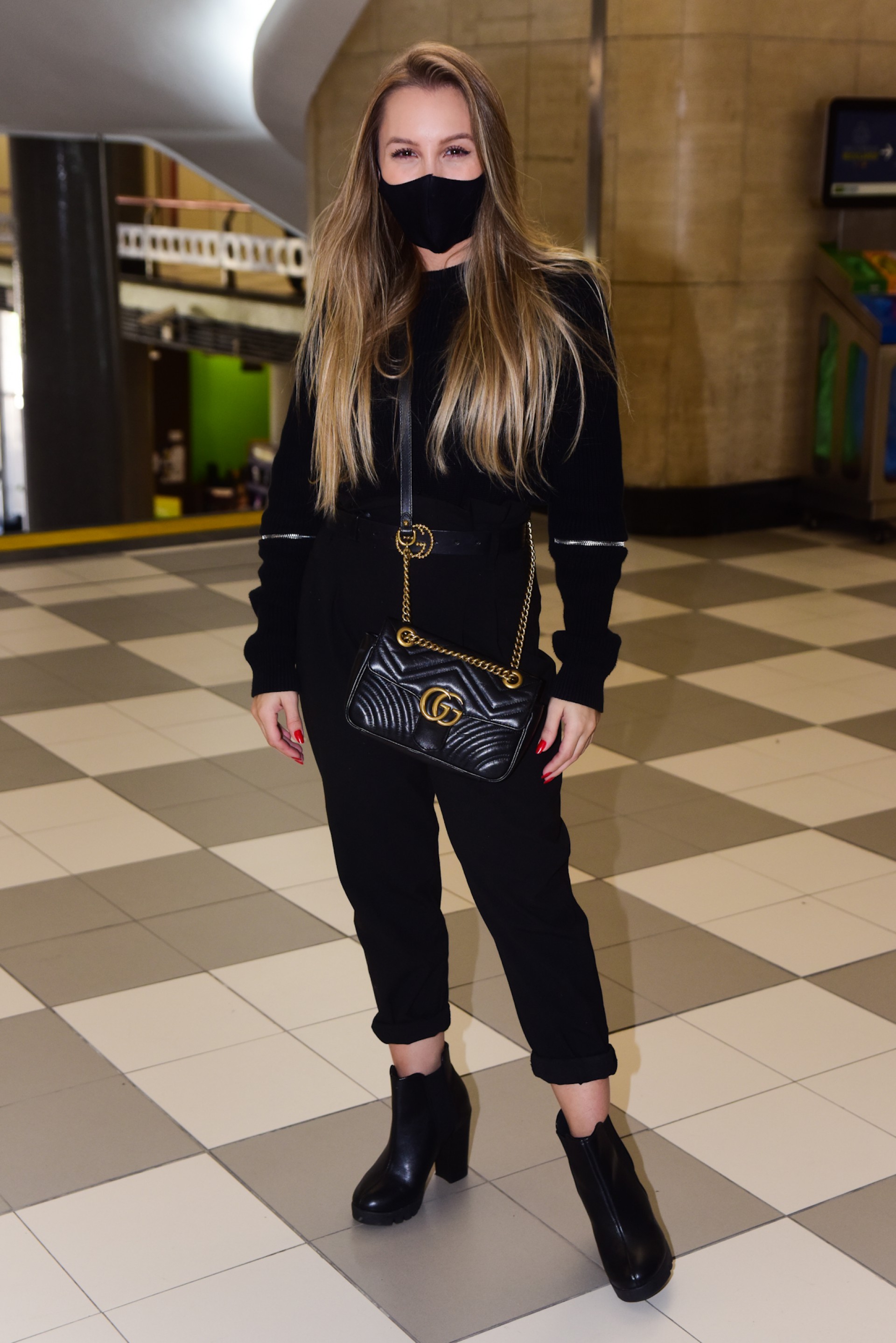 Carla Diaz, no aeroporto de Congonhas, antes de embarcar para o Rio de Janeiro - Leo Franco/Ag.News