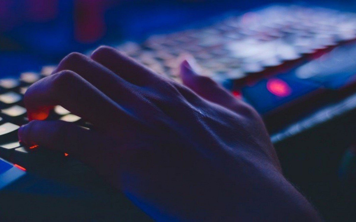 Site clandestino contava com mais de 400 mil usu&aacute;rios e s&oacute; podia ser acessado pela darknet