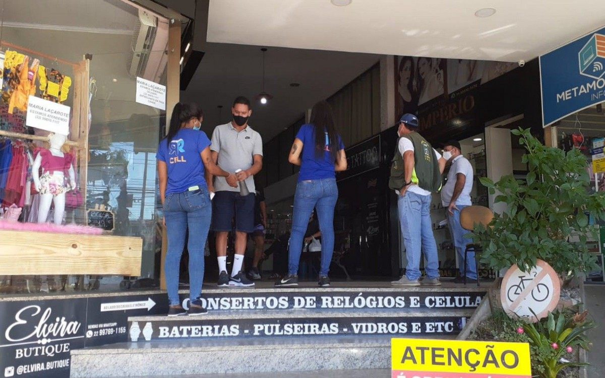 "Funcionamento de restaurante em shopping era proibido pelo &uacute;ltimo decreto e quem descumpriu foi autuado