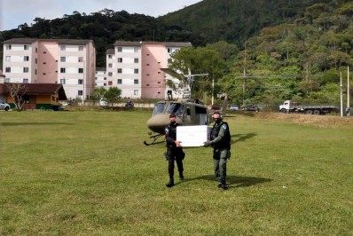 Pessoas com 24 anos sem comorbidades são vacinadas nesta terça-feira em Teresópolis