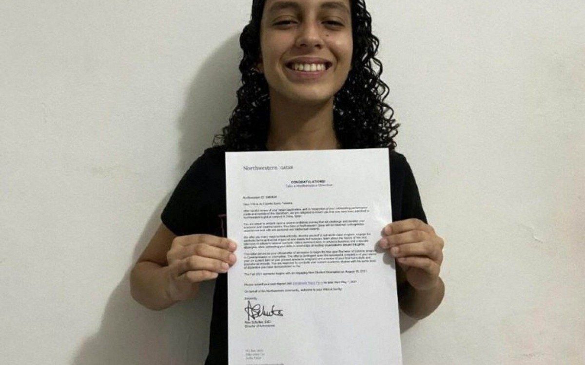 Estudante da rede p&uacute;blica de Mag&eacute; &eacute; aceita em duas universidades fora do pa&iacute;s.