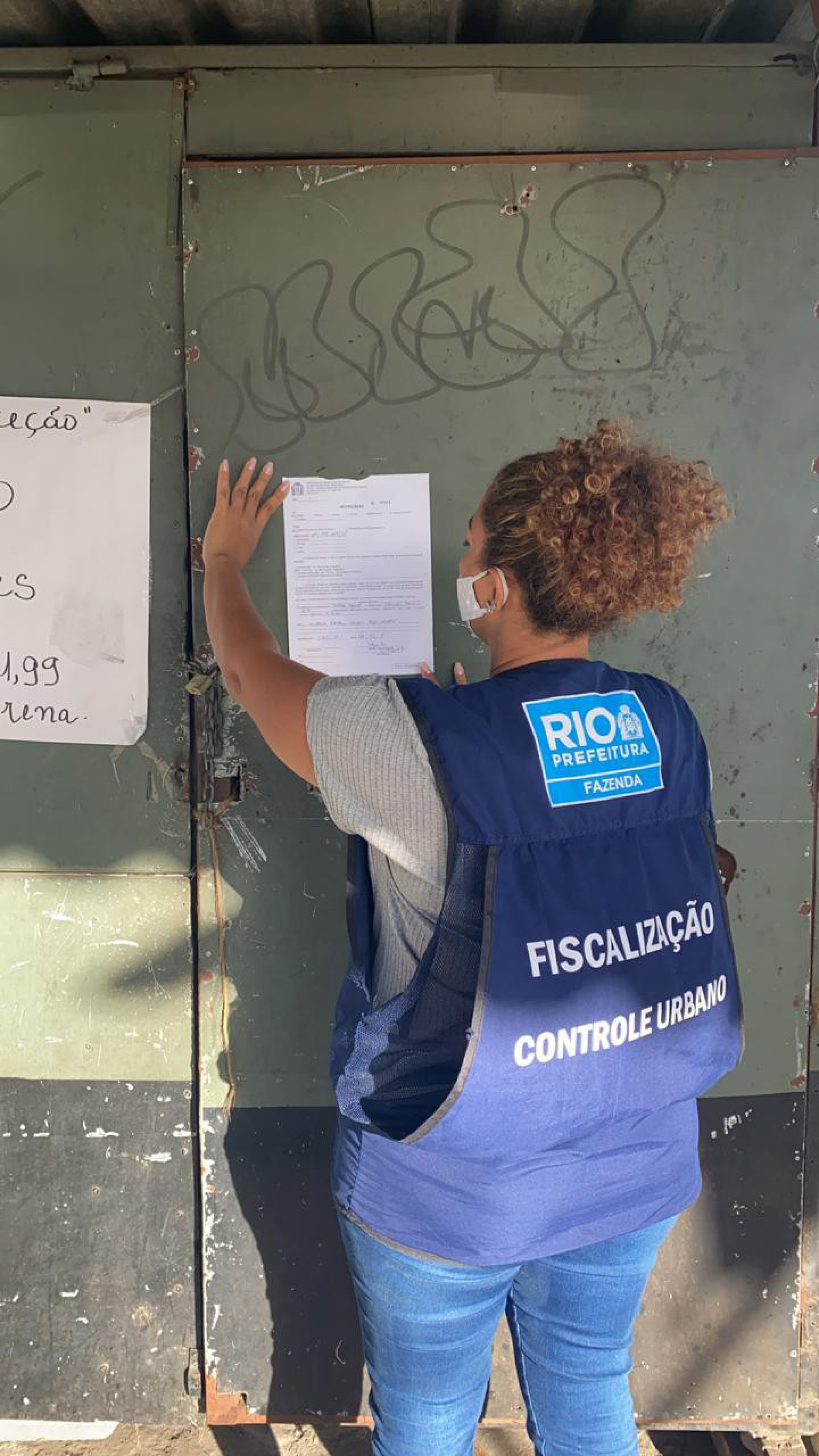 Operação de ordenamento urbano na Estrada Adhemar Bebiano - Divulgação/Seop