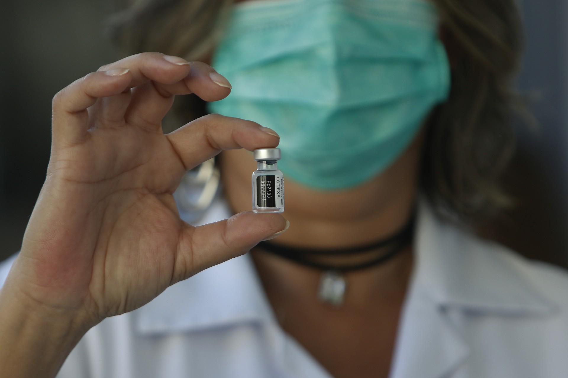 UE anuncia novo acordo com Pfizer/BioNTech para 1,8 bilhão de doses de vacina contra a covid-19