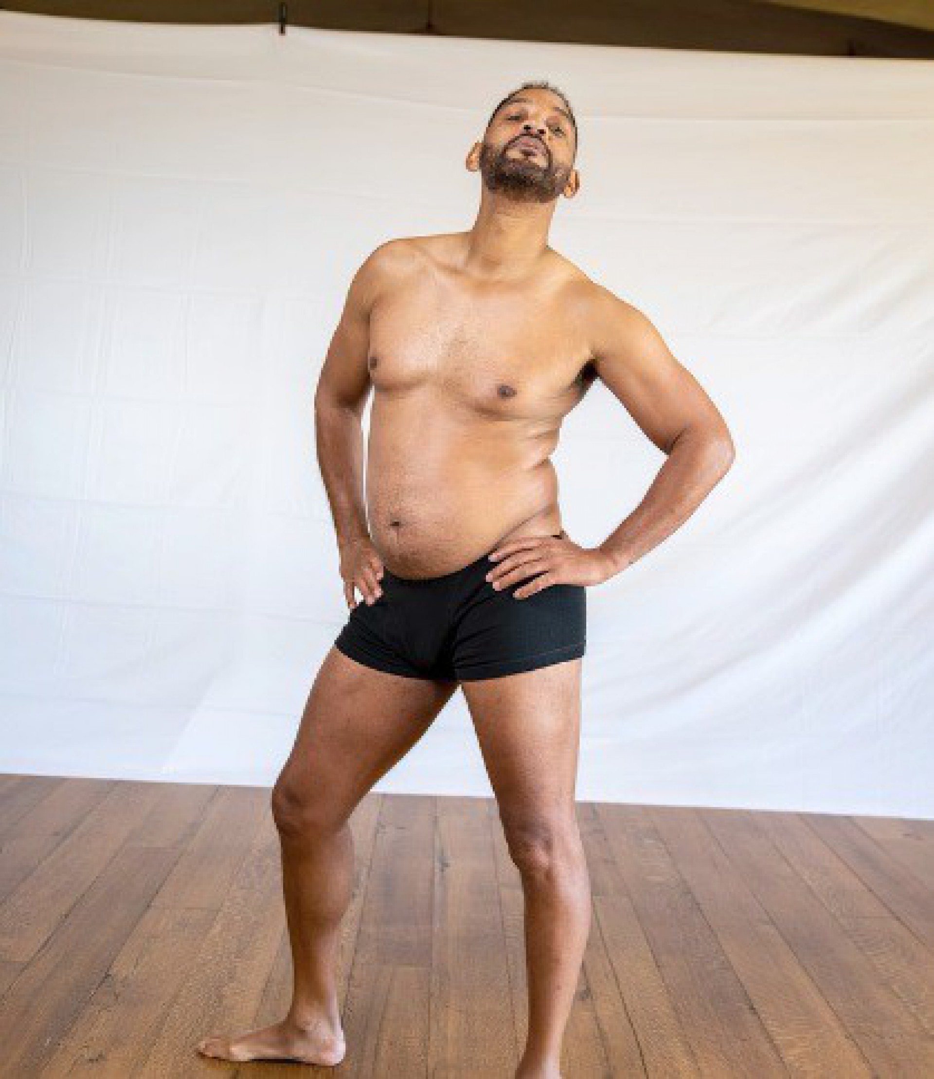Will Smith ostenta f&iacute;sico em foto de cueca: 'Corpo que me carregou na pandemia'