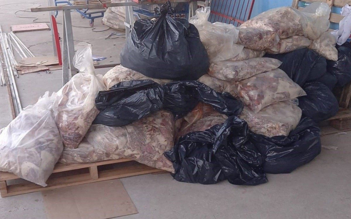 Os alimentos foram devidamente descartados no aterro sanit&aacute;rio do Munic&iacute;pio