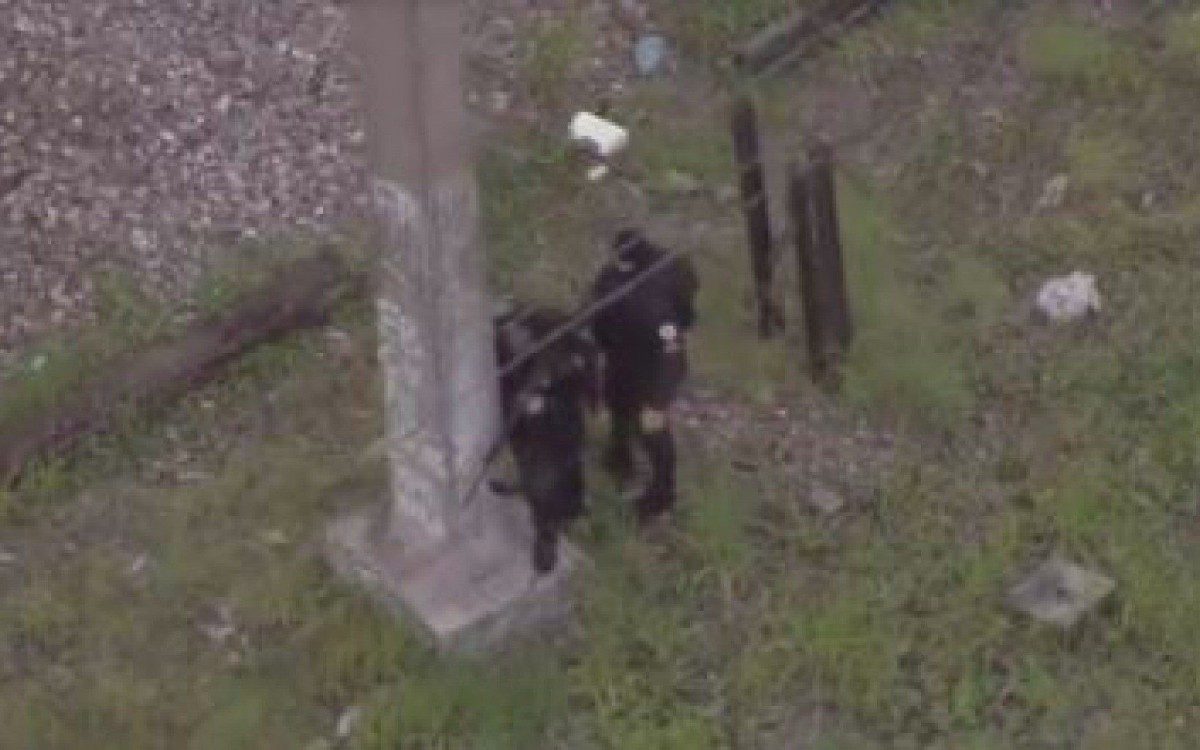 Tiroteio no Jacarezinho deixa passageiros do Metr&ocirc;Rio baleados