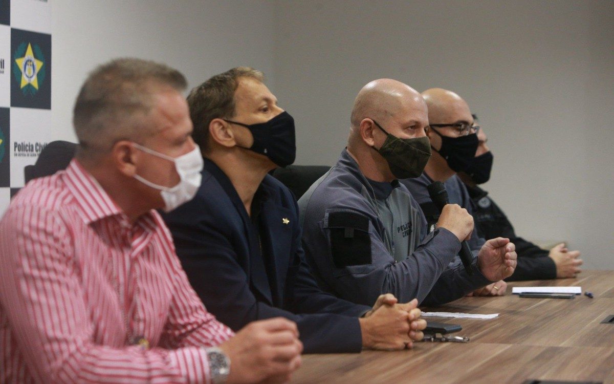 Cidade da Pol&iacute;cia - Presos e apreen&ccedil;&otilde;es da Opera&ccedil;&atilde;o da Pol&iacute;cia Civil na comunidade do Jacarezinho que deixou 25 mortos. Essa foi a a&ccedil;&atilde;o mais letal da policia em uma comunidade do Rio de Janeiro.