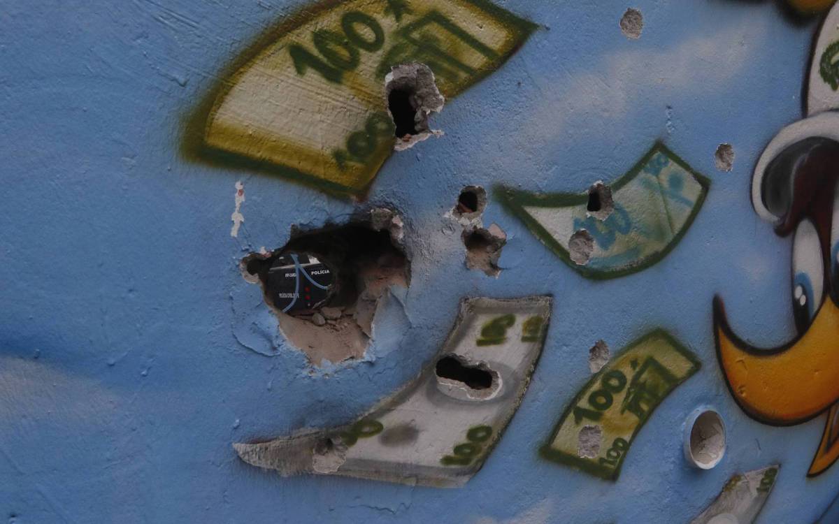 Policiais civis fizeram uma opera&ccedil;ao na favela do Jacarezinho, na Zona Norte, na manha de hoje