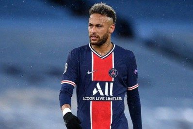 Funcionária da Nike acusa Neymar de agressão sexual, revela jornal dos EUA