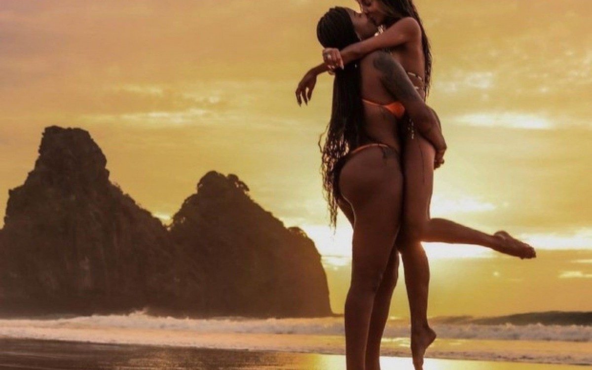 Ludmilla e Brunna em Fernando de Noronha