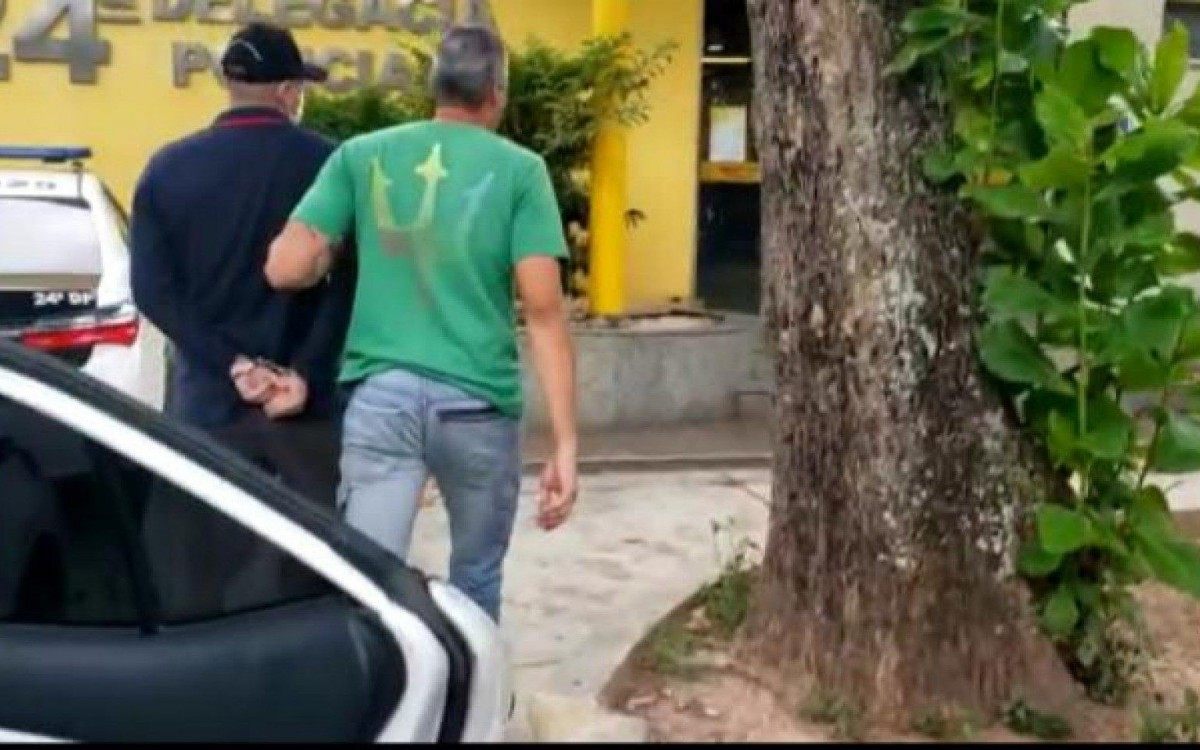 Alexander Moreira da Silva, conhecido como Nem da Posse ou Nem 38, de 26 anos, por policiais da 24&ordf; DP (Piedade), em um condom&iacute;nio de luxo, na Barra da Tijuca