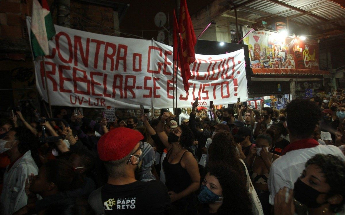 Viol&ecirc;ncia durante opera&ccedil;&atilde;o na Favela do Jacarezinho motivou protestos no Rio e em diversas cidades