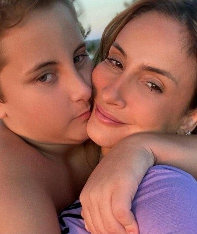 Claudia Leitte e o filho Rafael - Reprodução