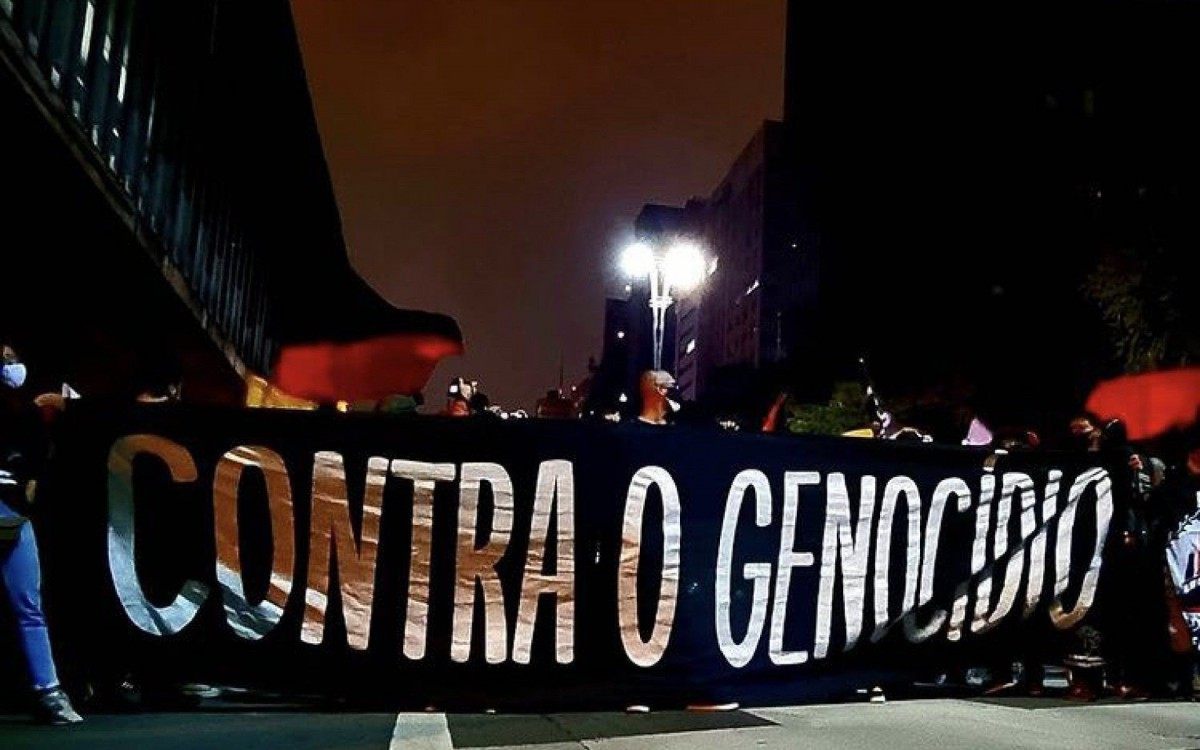 Protesto no Masp pelas mortes do Jacarezinho