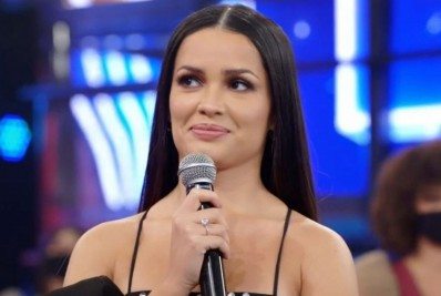 Equipe de Juliette explica recusa de participação em clipe de Luan Santana