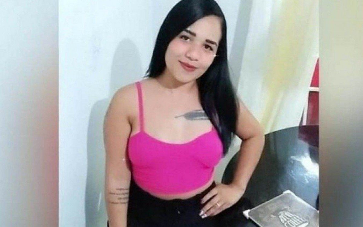 Larissa nascimento, de 22 anos, morreu neste domingo