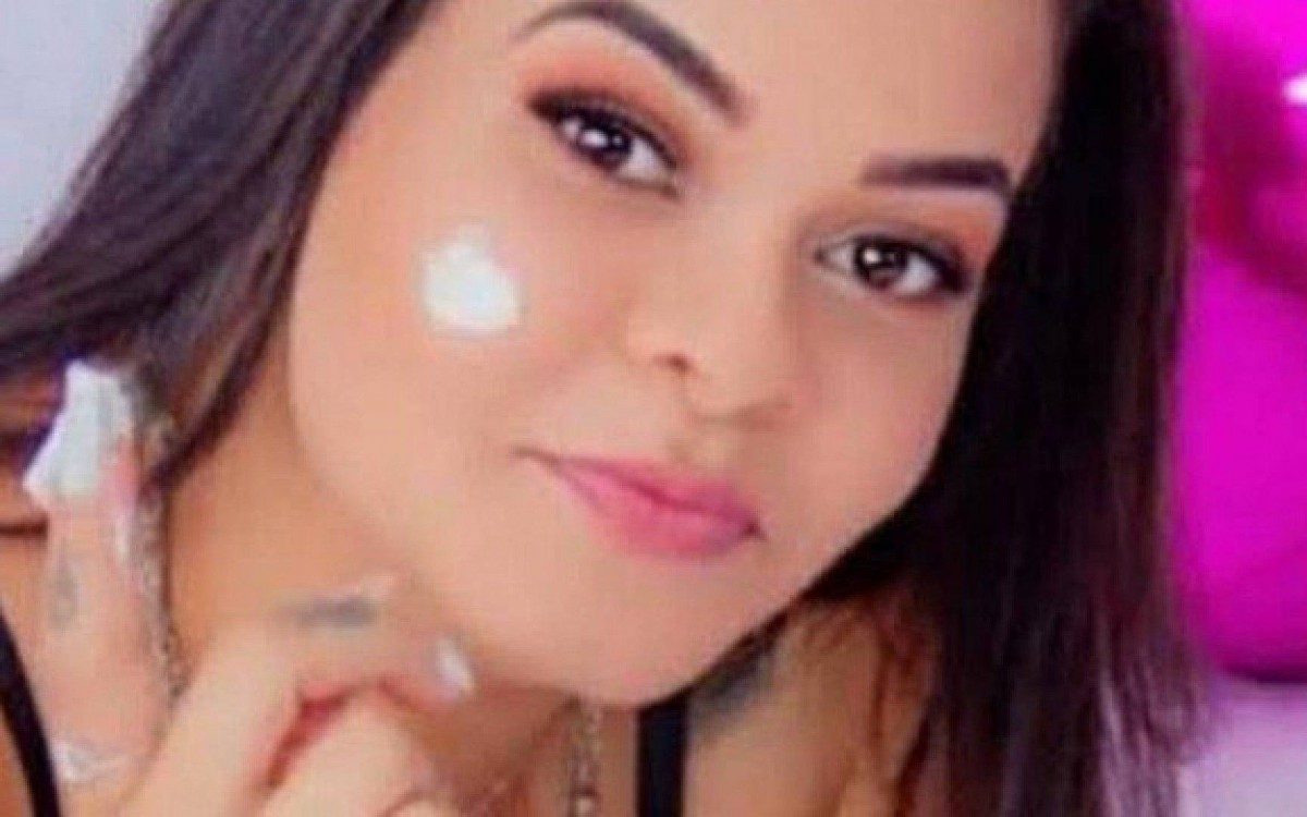 Homem mata ex-companheira a facadas ap&oacute;s n&atilde;o aceitar fim de relacionamento