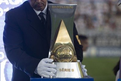 CBF desmembra rodada e altera última data da Série B