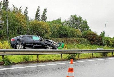 Revelação do Flamengo capota carro em rodovia na França