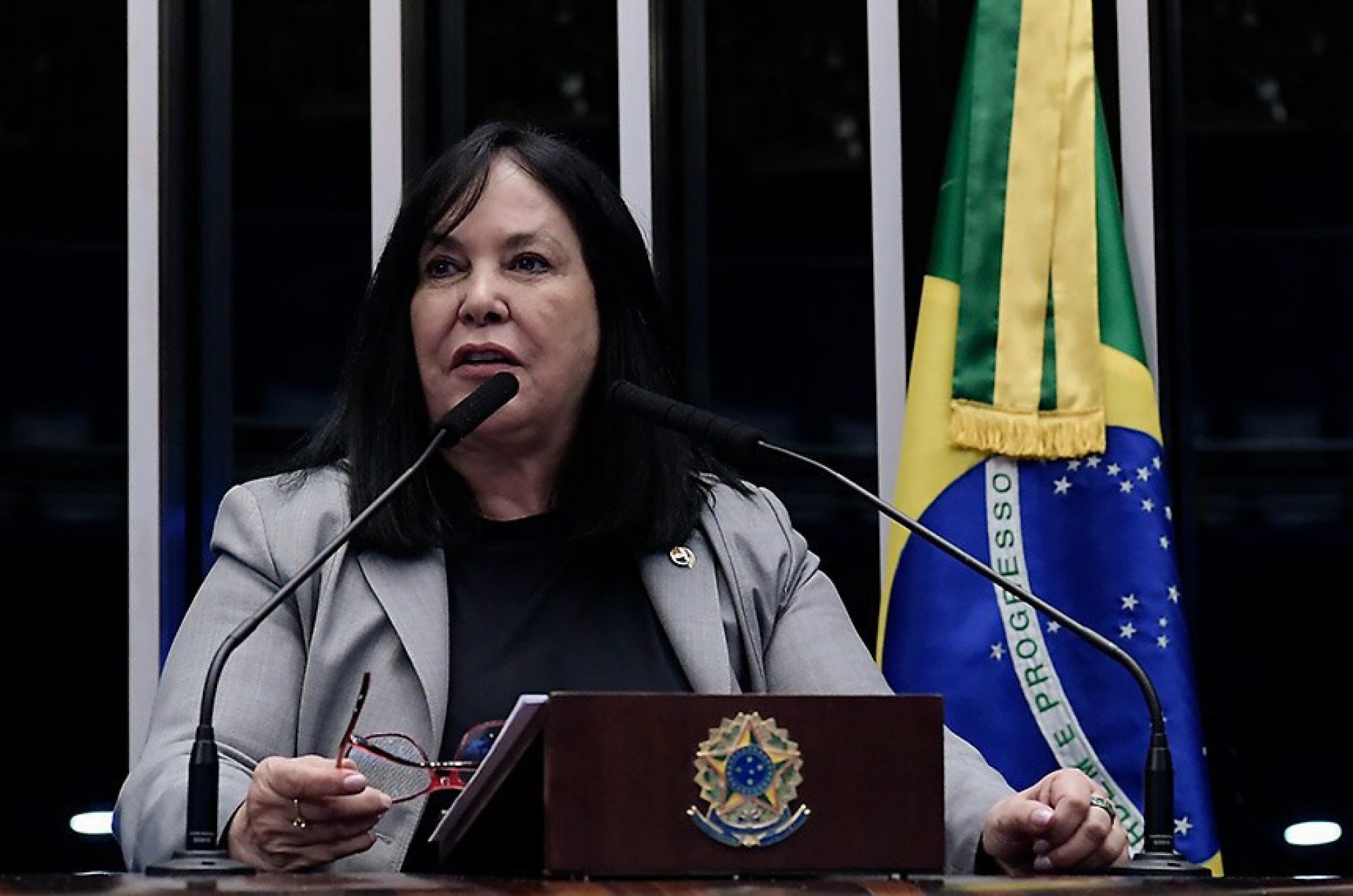 PF prende irm&atilde;o da senadora Rose de Freitas e cumpre mandado de busca contra ela por suspeita de desvio de recursos p&uacute;blicos