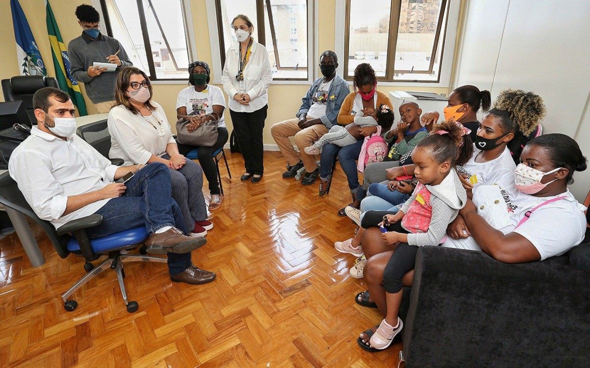 Familiares das crianças desaparecidas em Belford Roxo são recebidas pela equipe da ministra Damares Alves
