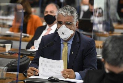 Girão promete entregar à CPI um 'relatório independente' baseado em 'fatos'