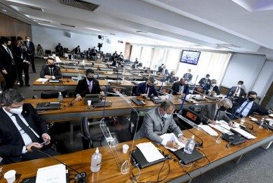Senadores da CPI avaliam que há provas para denunciar Bolsonaro no Tribunal de Haia