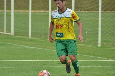 Botafogo acerta com Daniel Borges e Luis Oyama, e corre para regularizar a dupla