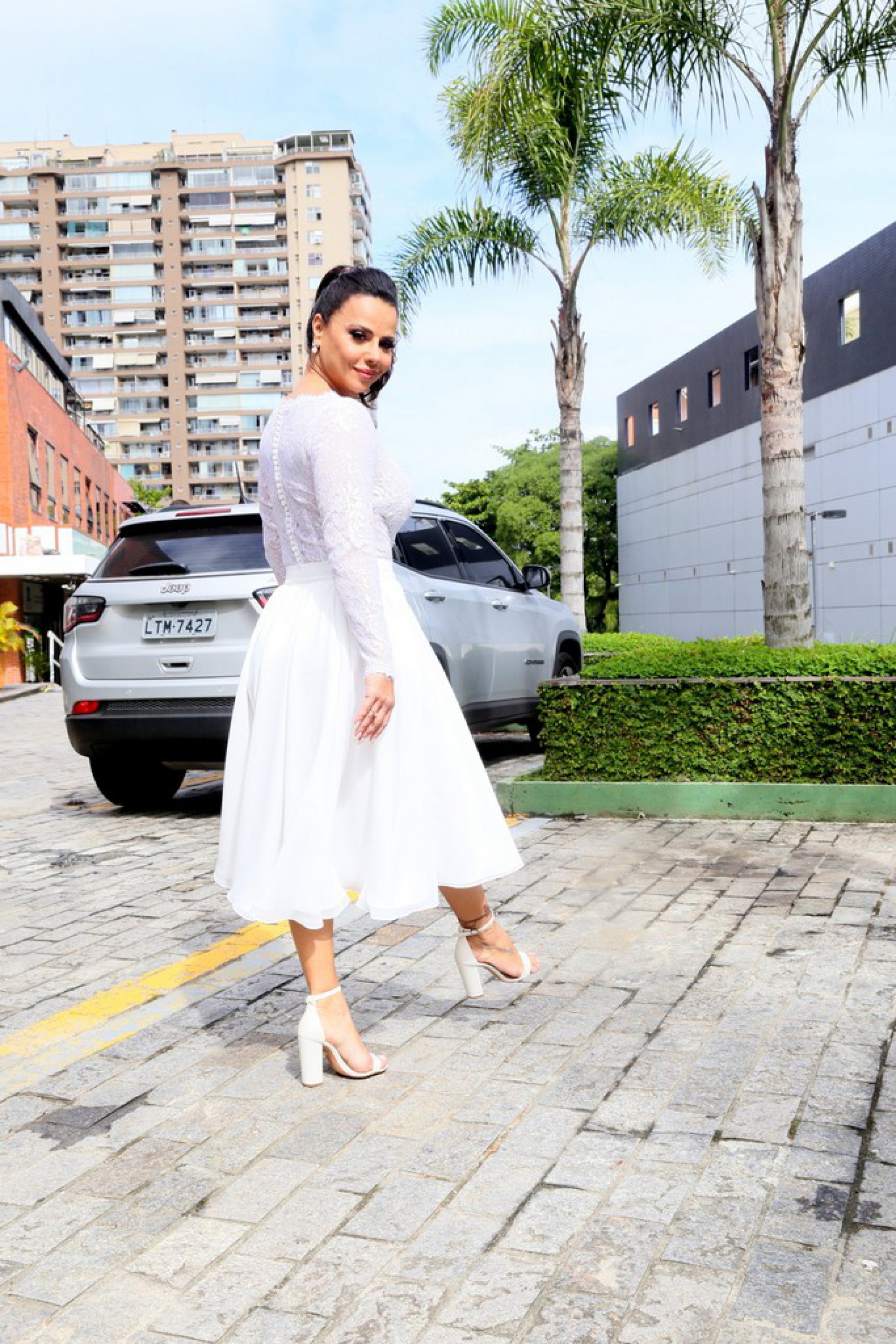 Viviane Araújo e Guilherme Militão se casaram na tarde desta quinta-feira - Ag. News