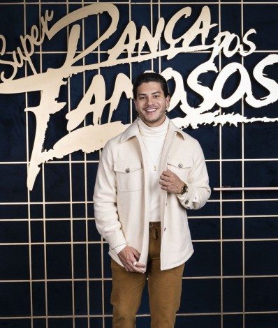 Arthur Aguiar - Arthur Aguiar
      Caption