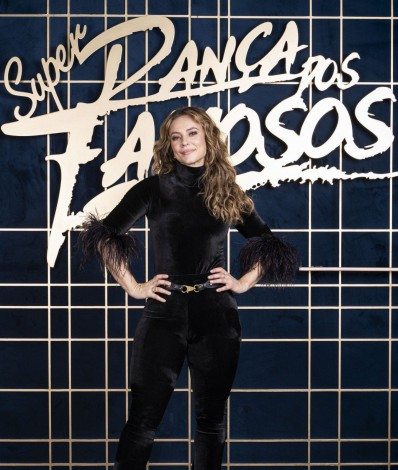 Paolla Oliveira - Paolla Oliveira
      Caption