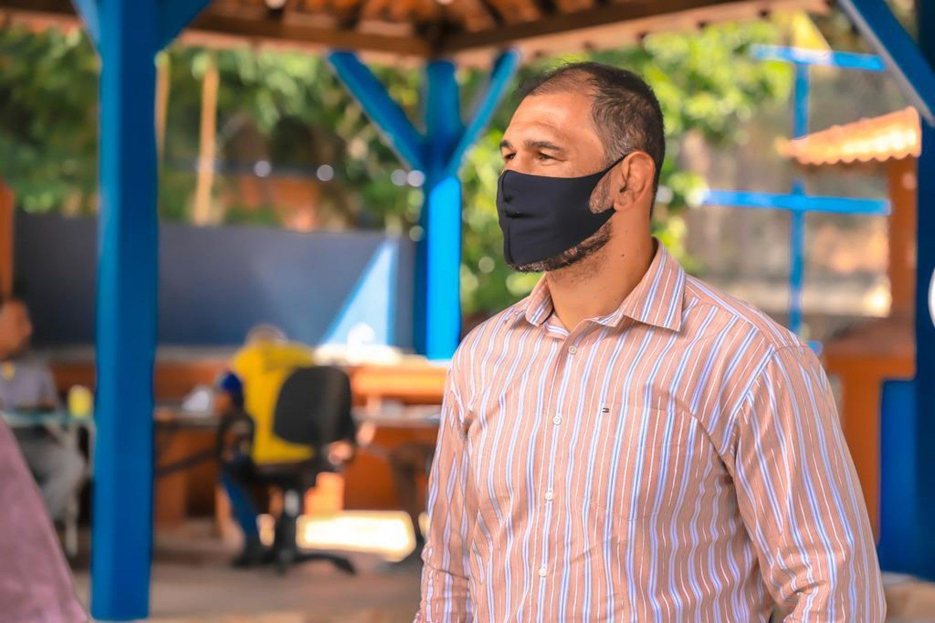 Campe&atilde;o do MMA, Minotouro visita Vila Ol&iacute;mpica de S&atilde;o Jo&atilde;o de Meriti